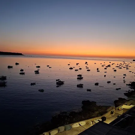 Luxury Seafront With Panoramic Views- Ghadira, Bay Appartement