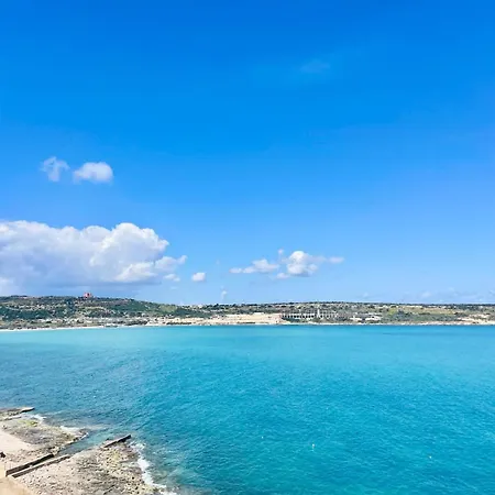 Luxury Seafront With Panoramic Views- Ghadira, Bay Lejlighed *