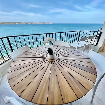 Luxury Seafront With Panoramic Views- Ghadira, Bay Appartement *