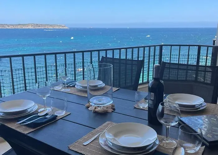 Luxury Seafront With Panoramic Views- Ghadira, Bay 멜리에하