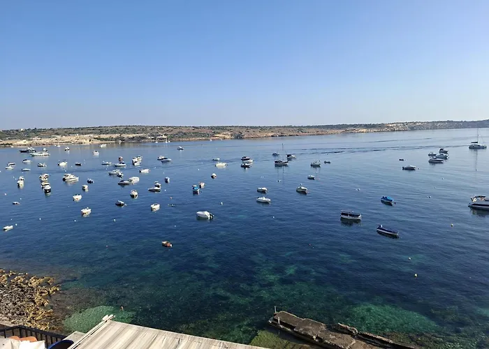 Luxury Seafront With Panoramic Views- Ghadira, Bay Mellieħa